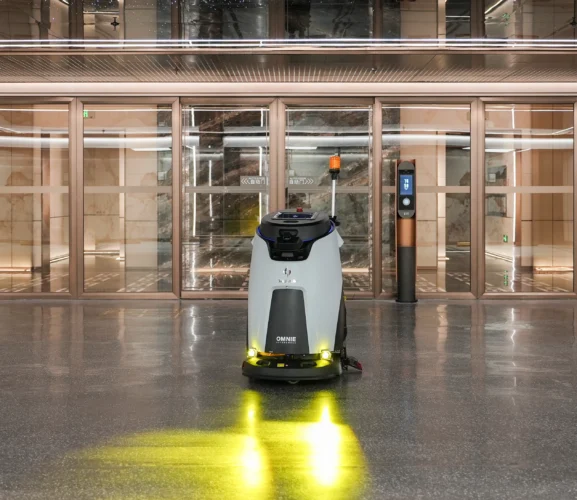 Dal garage al giardino: robot per la pulizia Gausium a Majestic Mansion, Wenzhou