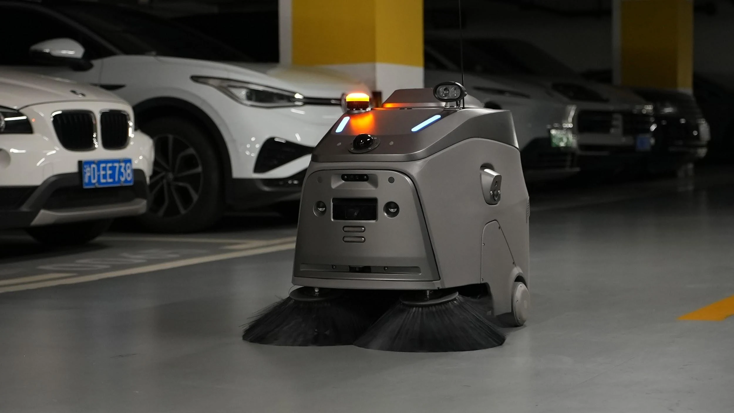 Robot di pulizia per parcheggi: una guida completa di distribuzione